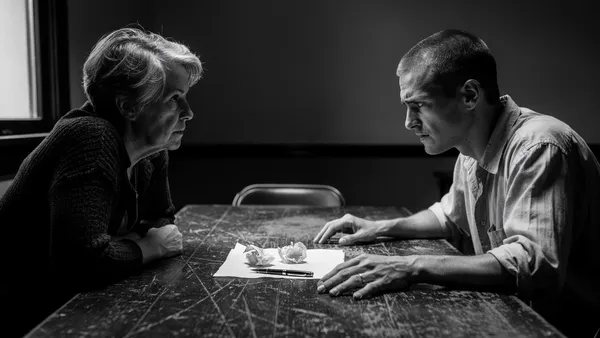 How to Give Feedback That Strengthens Team Synergy Instead of Breaking It