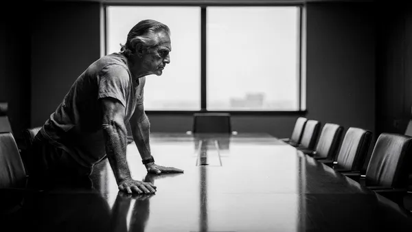 How to Speak as a Leader When You Are Announcing Your Own Departure From the Team or Organization