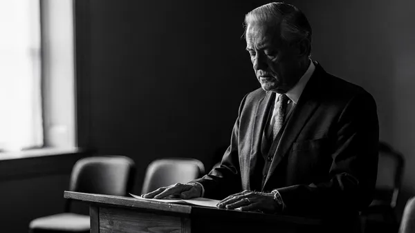 How to Use Your Leadership Voice to Give a Eulogy for a Colleague in a Workplace Memorial Setting