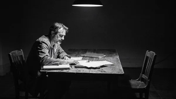 Negotiation Scenarios Where Anchoring Backfires