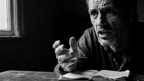 What to Do If You Freeze or Lose Your Words Mid-Conversation